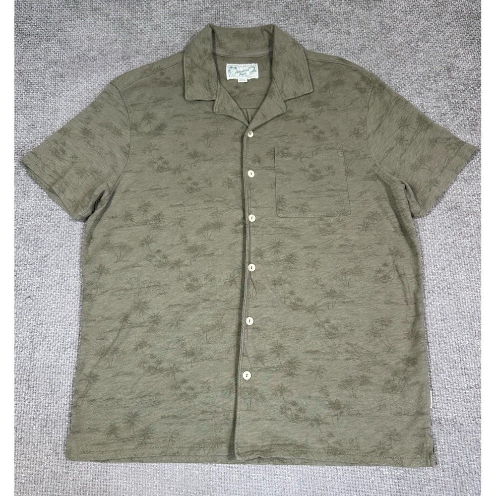 American Eagle Shirt Mens Medium Green Knit Hawaiian Palm Trees Beach Vacation